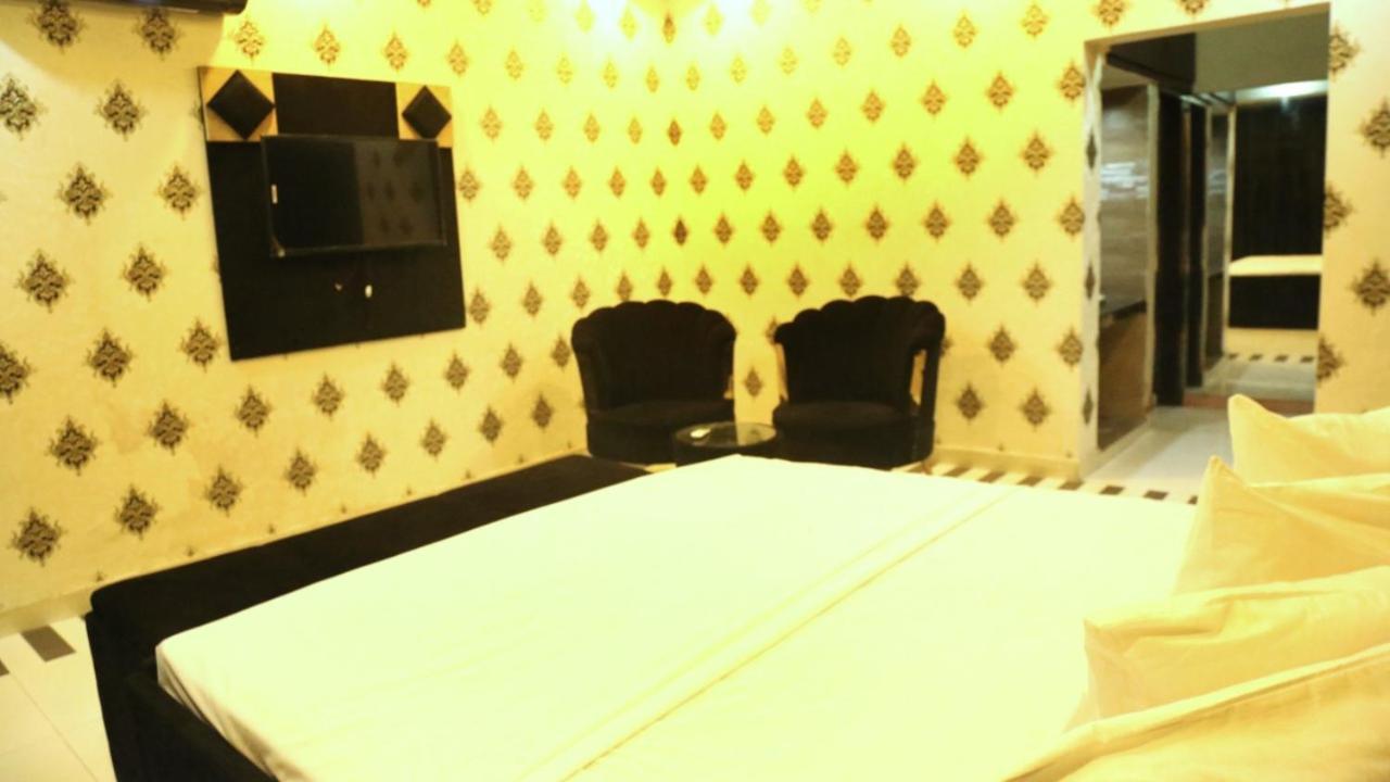 Hotel De Smart 木尔坦 外观 照片