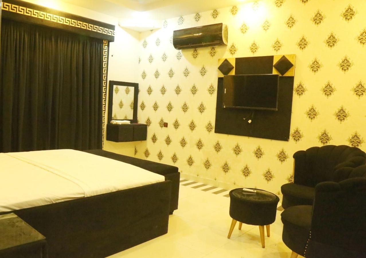 Hotel De Smart 木尔坦 外观 照片