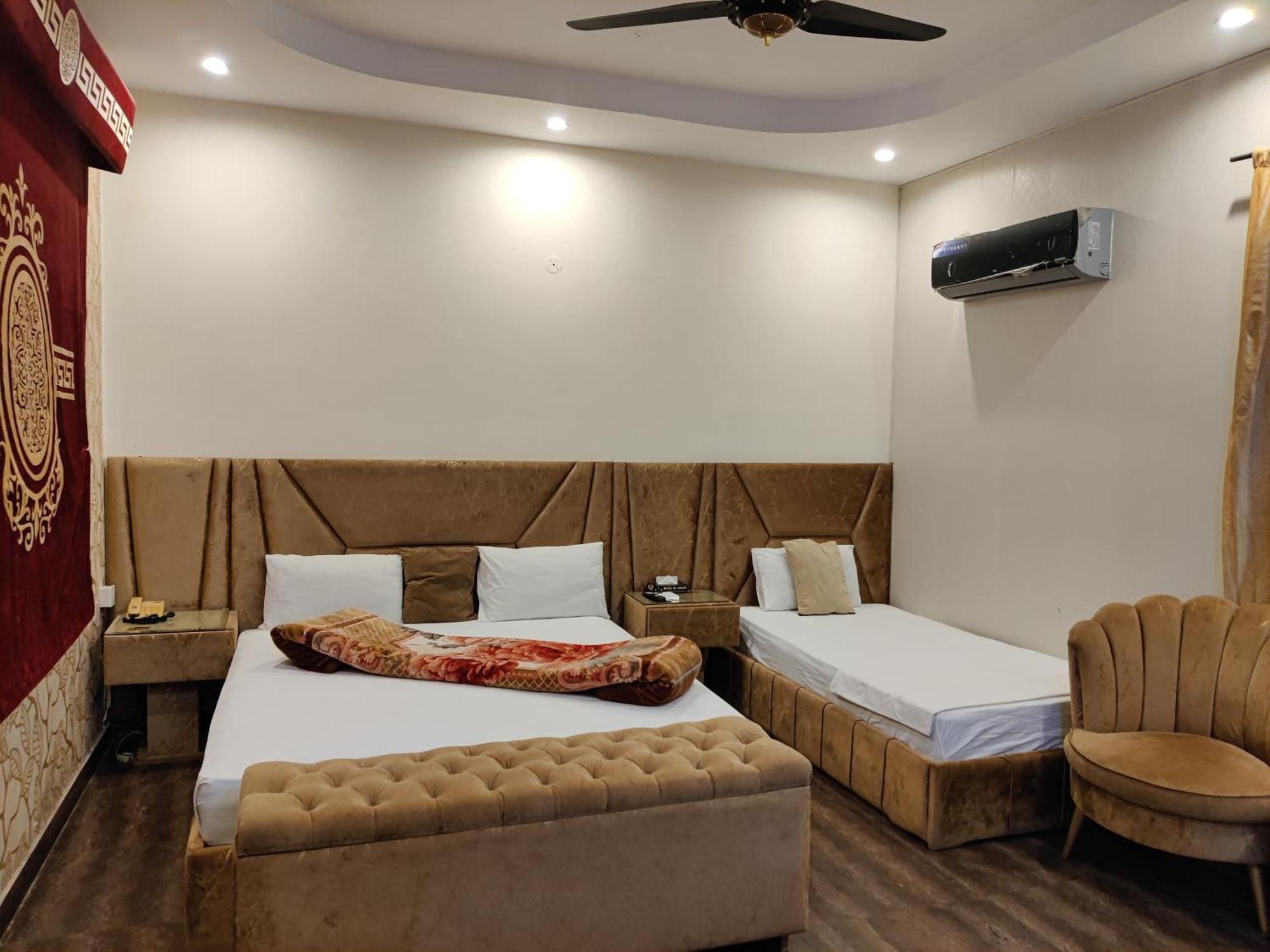 Hotel De Smart 木尔坦 外观 照片